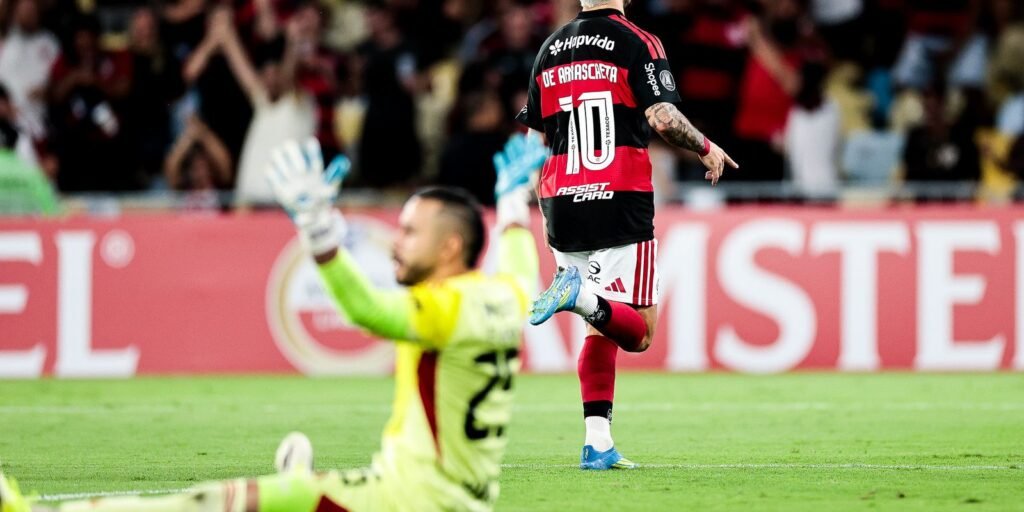 Flamengo goleia Independiente Medellín por 4 a 1 na Copa