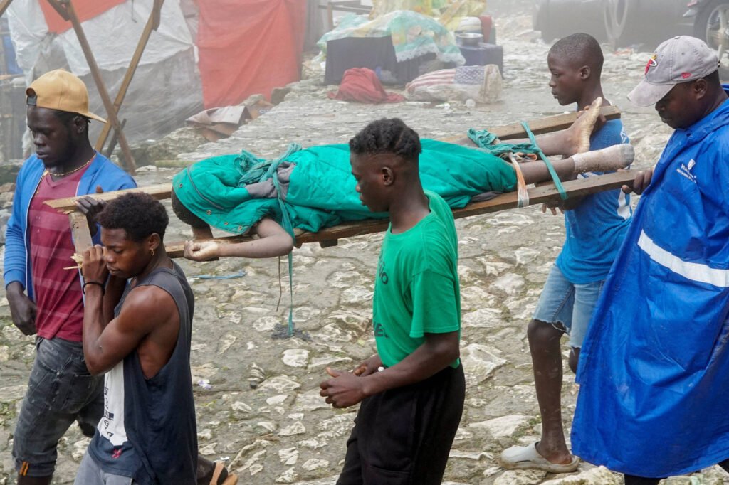 Haiti decreta 3 dias de luto após morte de 25