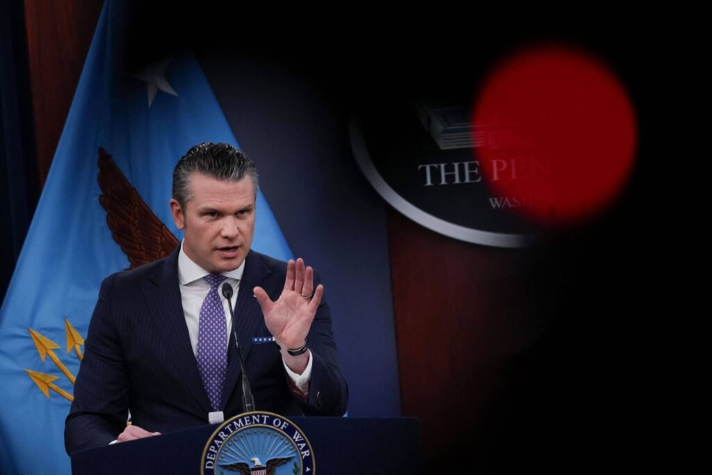 Hegseth compara resgate de militar à ressurreição - 07/04/2026 -