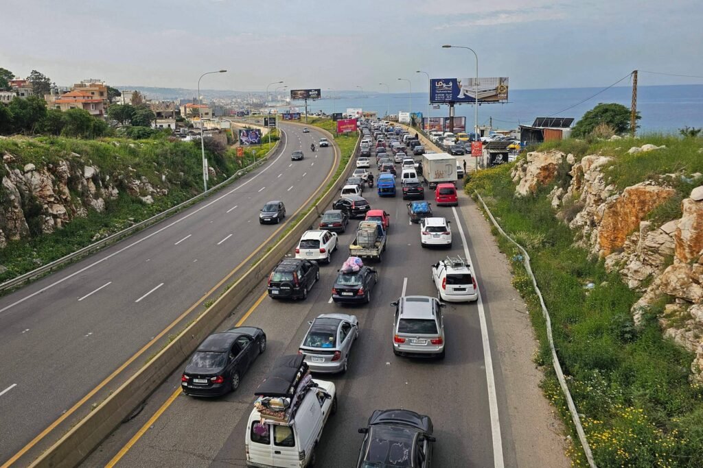 Libaneses voltam para casa após início do cessar-fogo - 17/04/2026