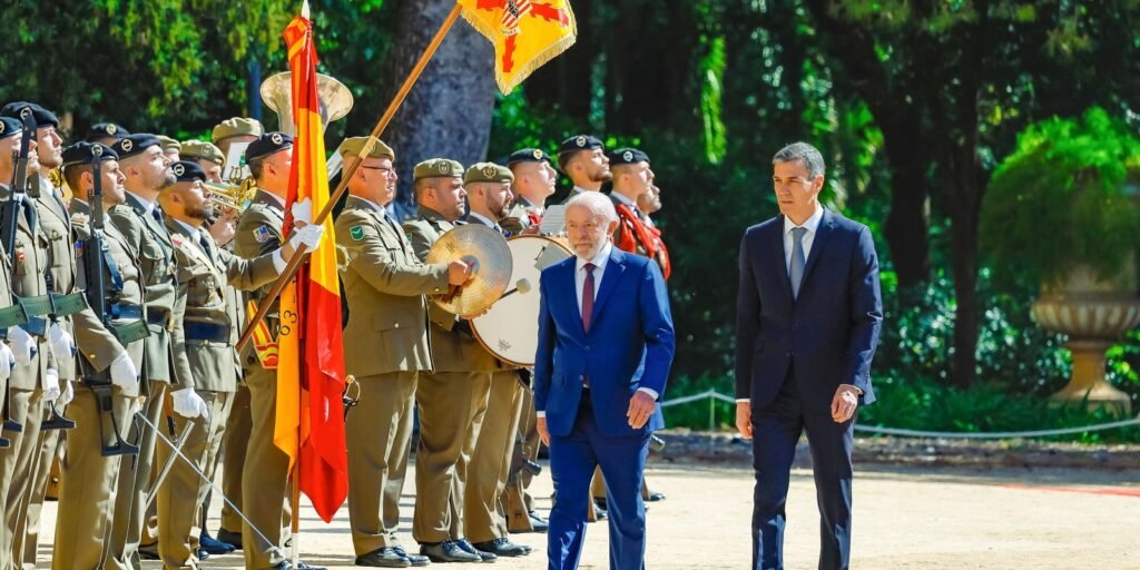 Lula alerta sobre risco de bets e big techs para