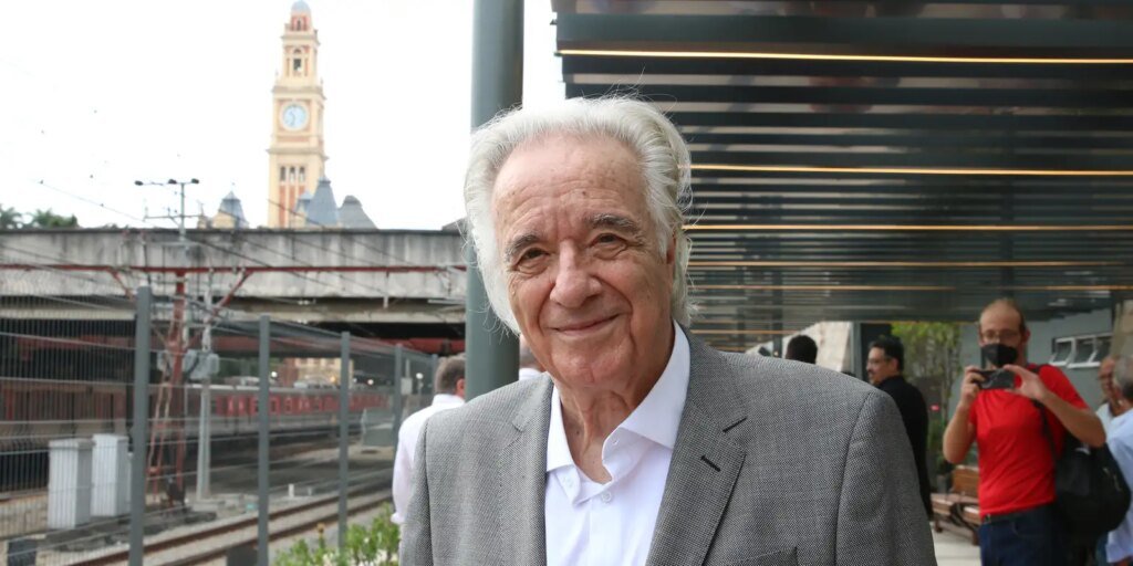 Na Mesa com Datena recebe maestro João Carlos Martins