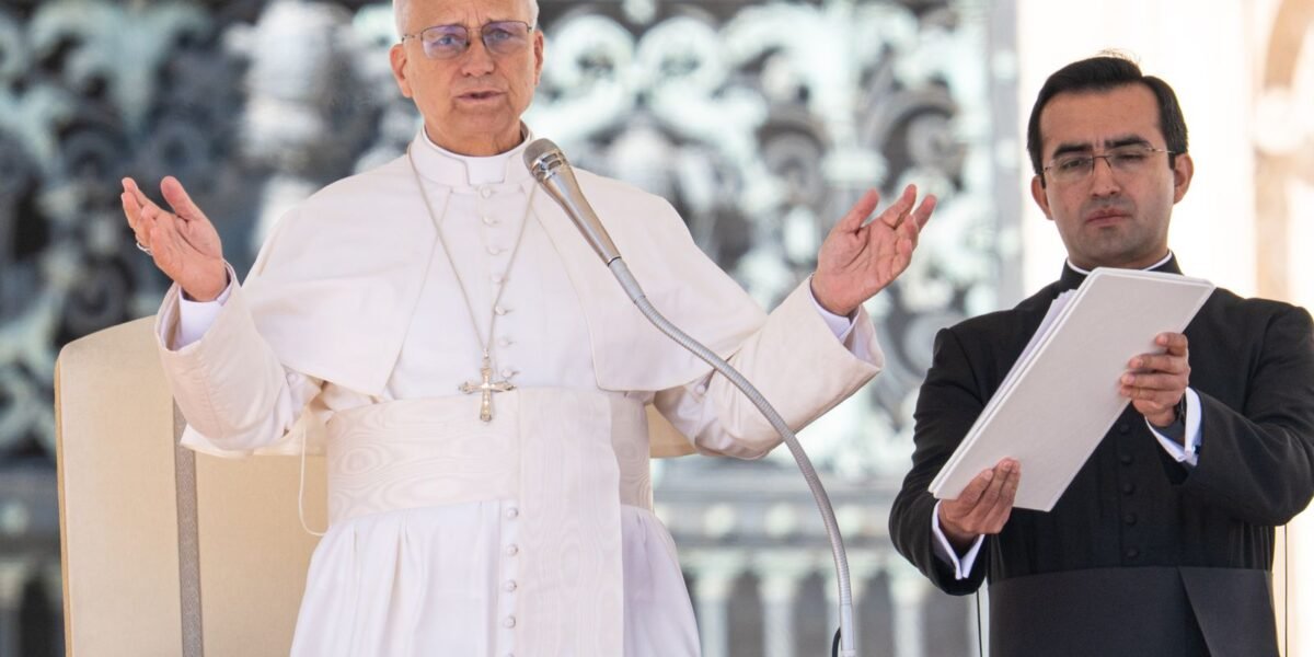 Papa pede fim da guerra, enquanto EUA e Irã negociam
