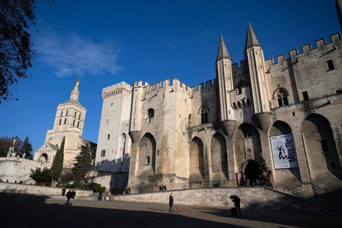 Papado de Avignon: Entenda exílio do papa no século 14