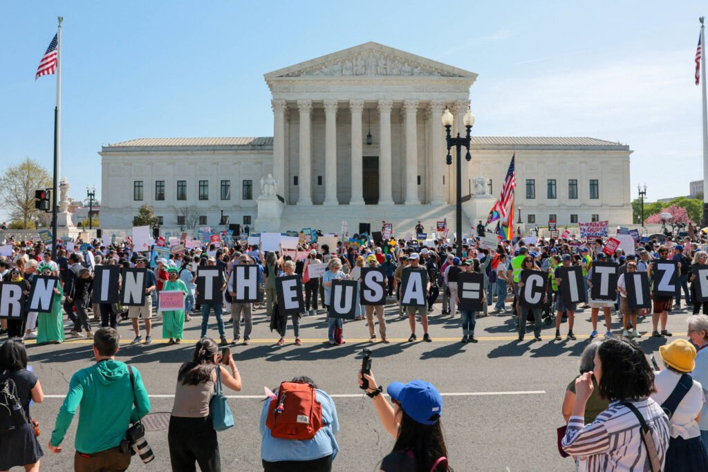 Suprema Corte questiona decreto de Trump sobre cidadania - 01/04/2026