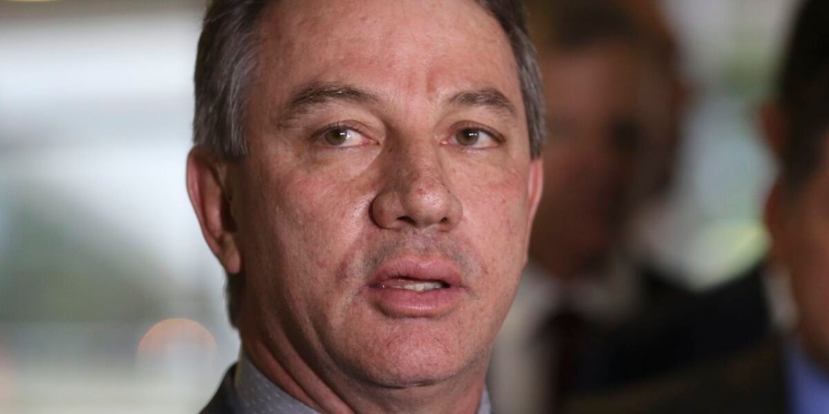 TSE adia conclusão de julgamento que pode cassar governador de