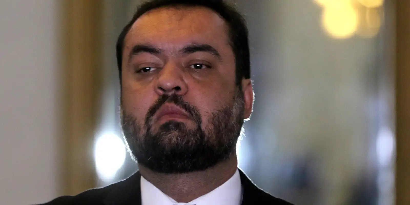 Castro desiste de candidatura ao Senado após ser alvo de