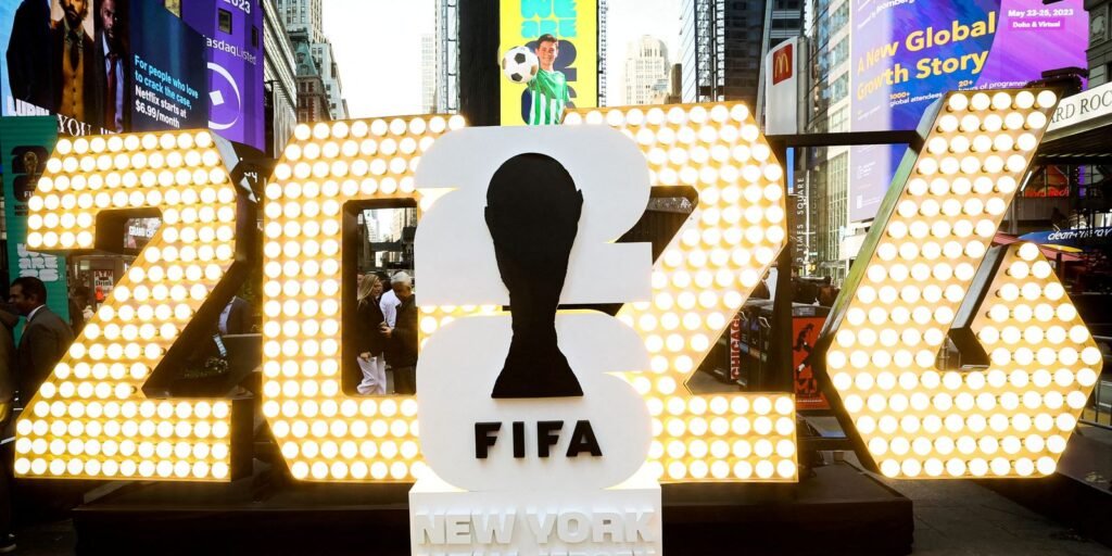 Falta um mês para a Copa que promete ser a