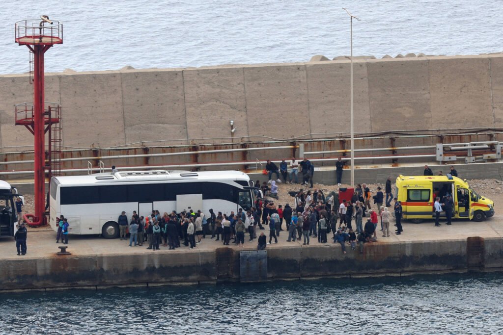 Gaza:Israel leva ativistas capturados em flotilha à Grécia - 01/05/2026