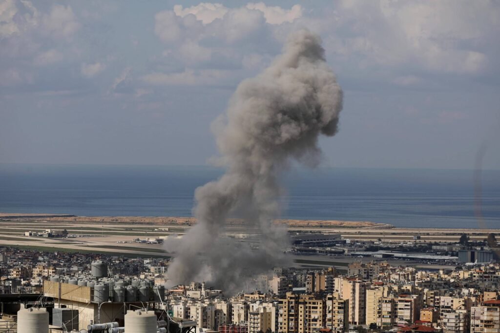 Israel ordena novo esvaziamento de cidades no Líbano - 03/05/2026