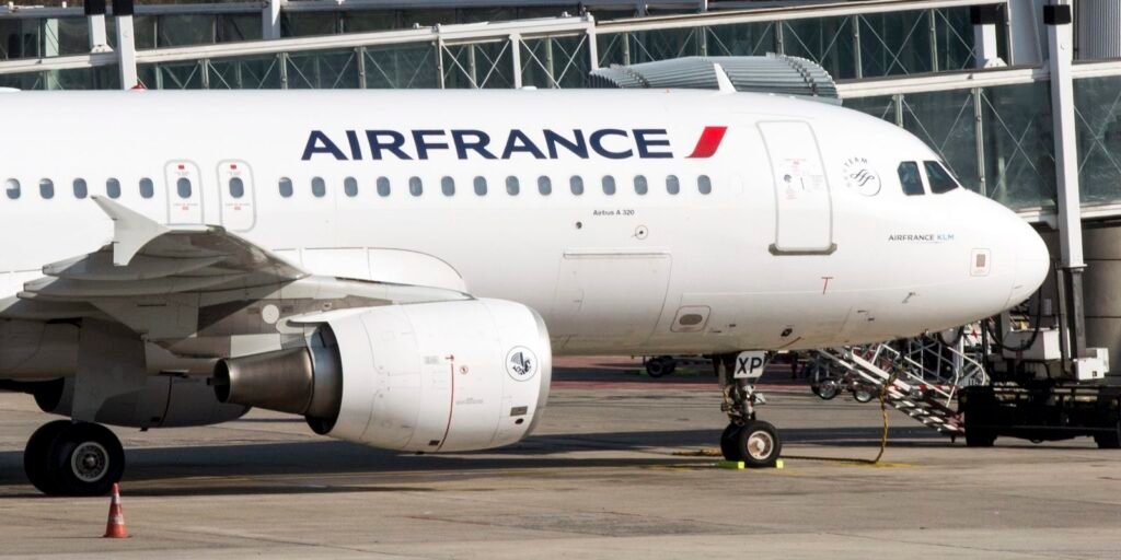 Justiça francesa condena Airbus e Air France por acidente de