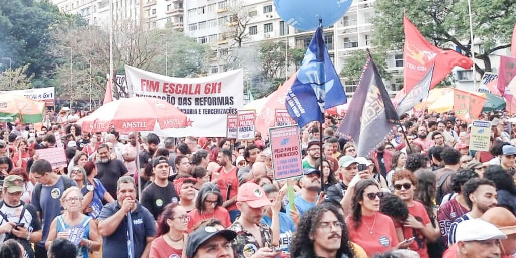 Manifestação em SP pede fim da escala 6x1 e ações