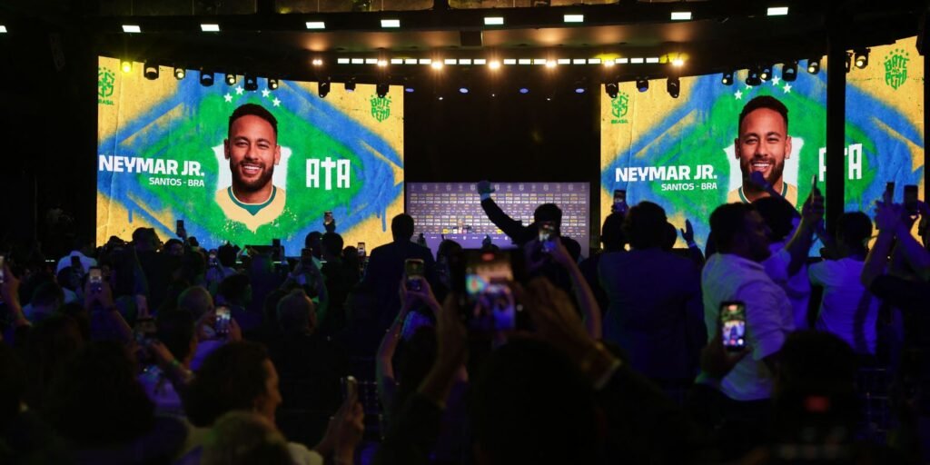 Neymar não treina em apresentação e preocupa a duas semanas