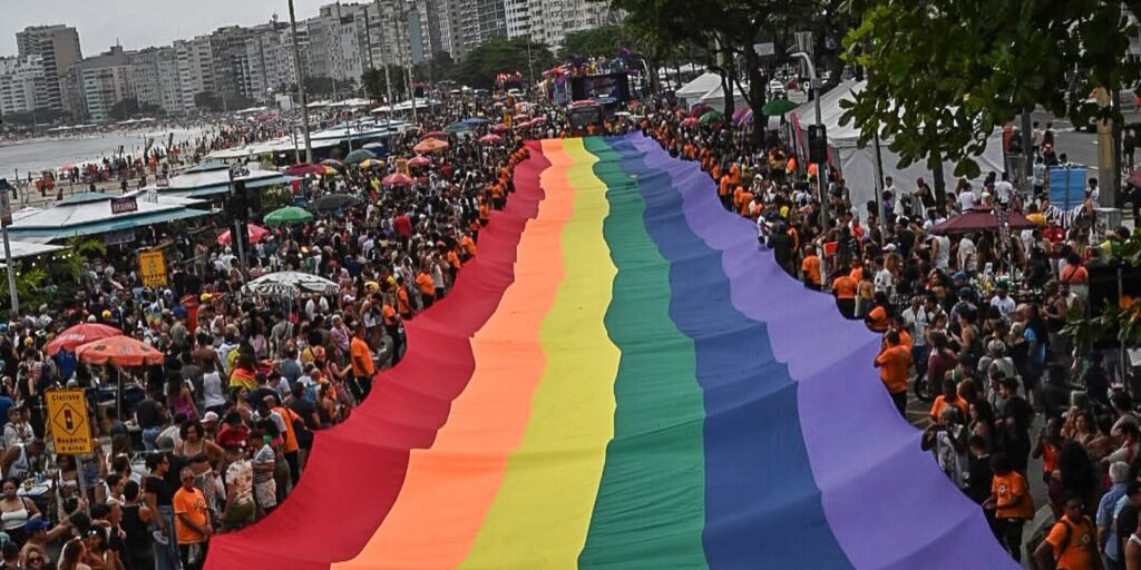 PL que veta criança em evento LGBTQIA+ é inconstitucional, diz