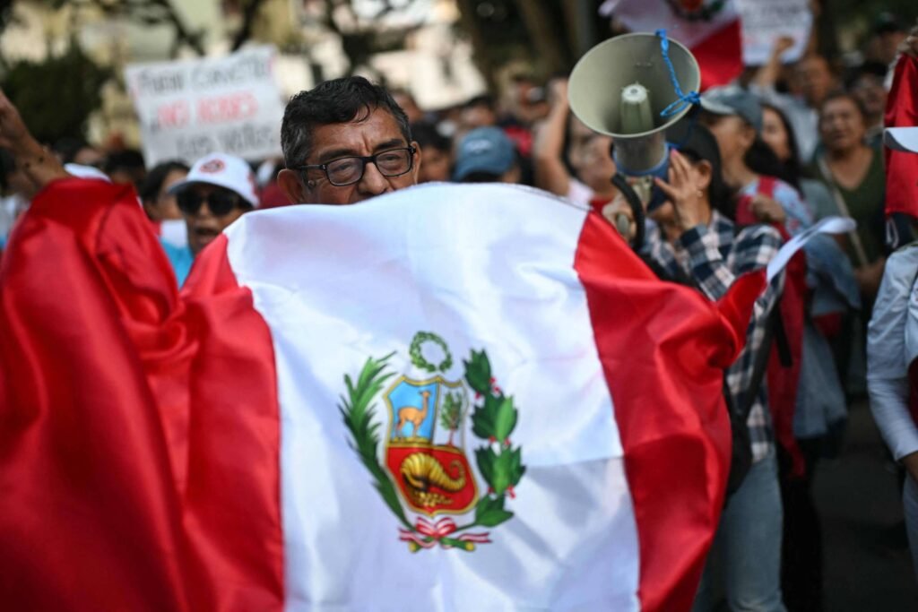 Peru fará auditoria de primeiro turno das eleições - 02/05/2026