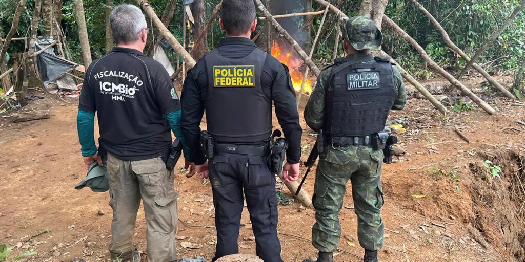 Polícia Federal combate garimpos ilegais nos estados do Amapá e