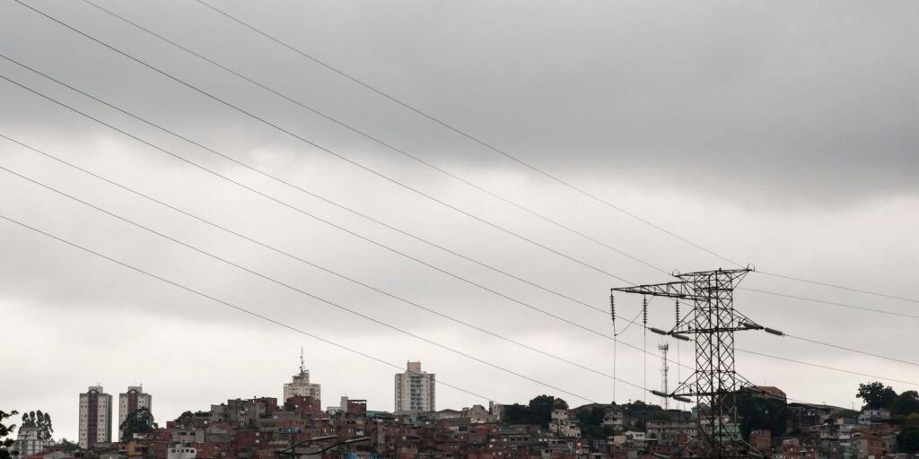 SP: Defesa Civil alerta para temporais isolados e queda de