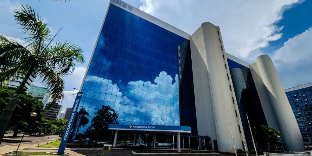 STF rejeita pedido de destaque para revisão de aposentadorias do