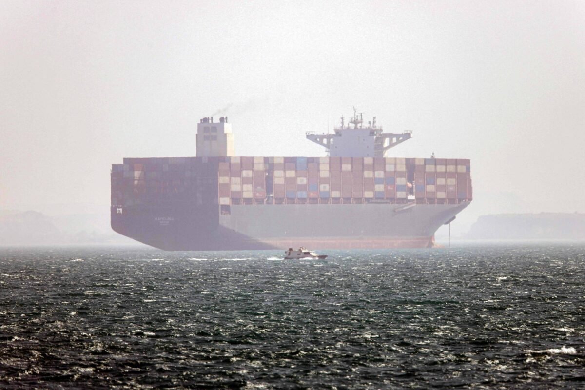 Trump diz que operação para reabrir Hormuz será suspensa -