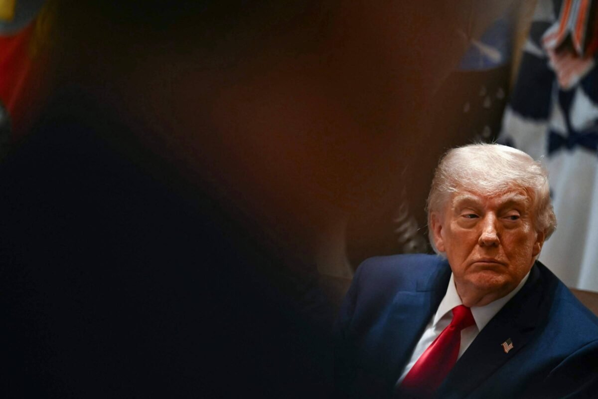 Trump lança site 'aliens.gov' em novo ataque a migrantes -