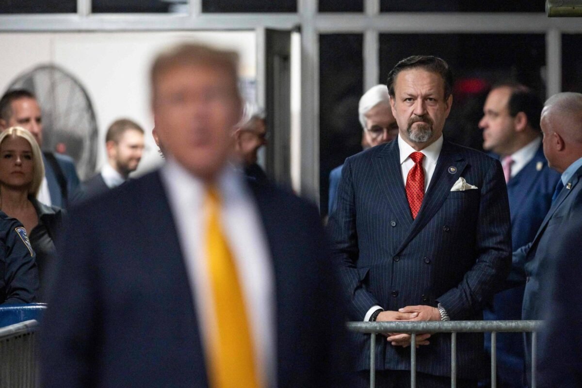 Trump redefine terrorismo e põe cartéis como alvo dos EUA