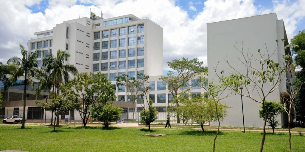 USP: alunos mantêm ocupação de reitoria e pedem reabertura de