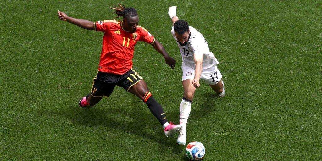 Bélgica e Egito ficam em 1 a 1 na abertura