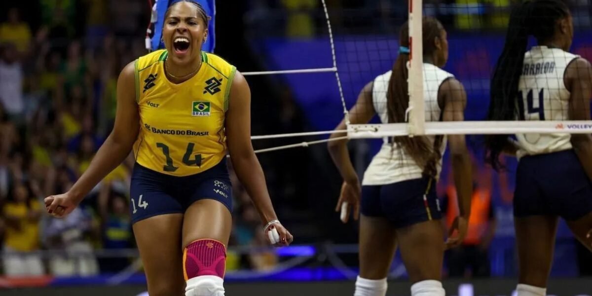 Brasil sofre, mas bate Itália por 3 sets a 2