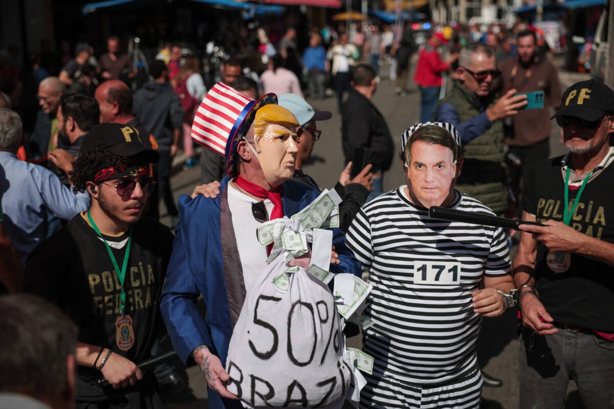 Brasileiros desconfiam de respeito a liberdade nos EUA - 23/06/2026