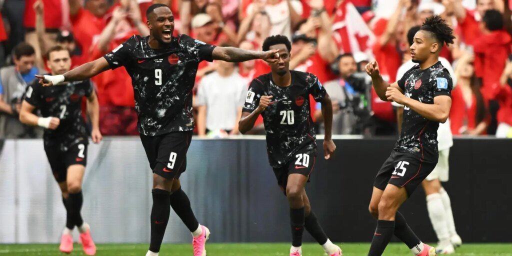 Canadá atropela Catar e vence pela primeira vez em uma