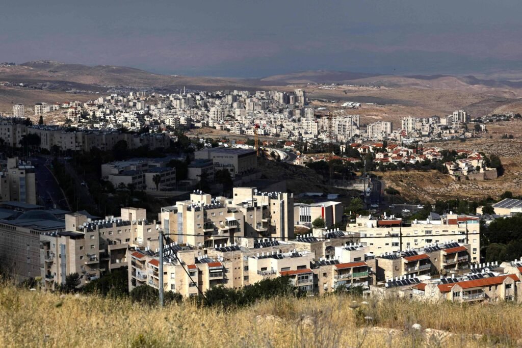 Israel anuncia expansão de assentamentos na Cisjordânia - 04/06/2026 -