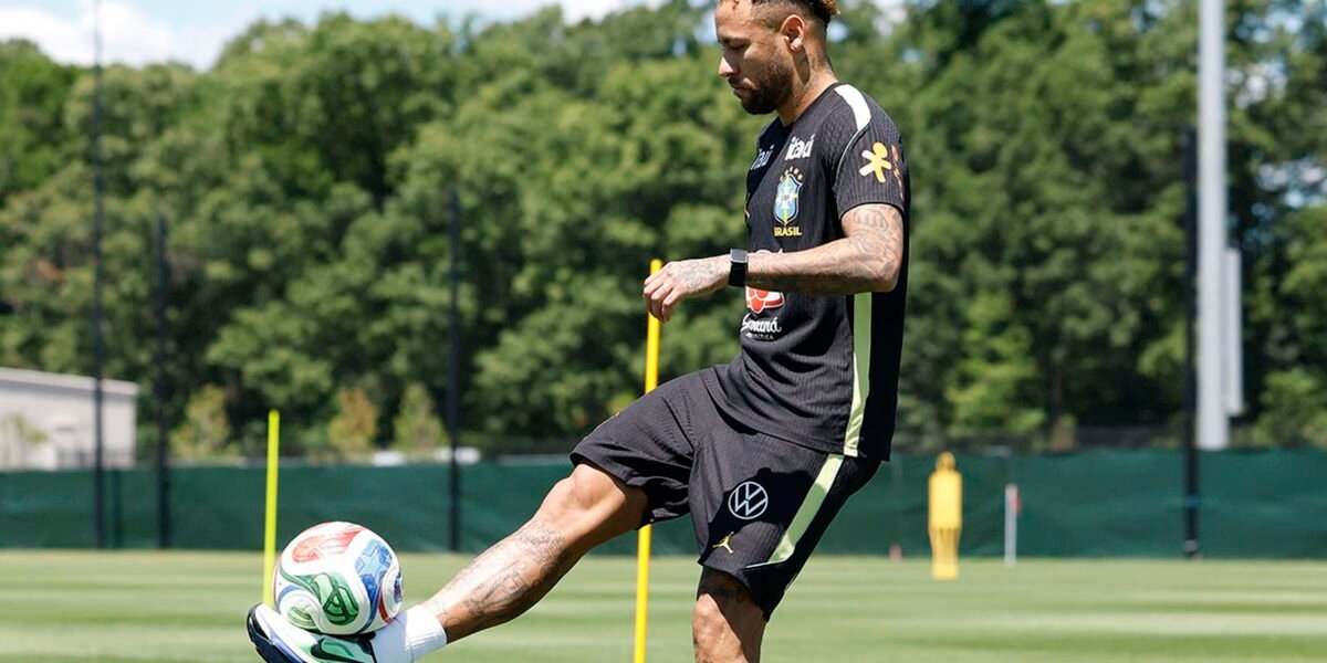 Neymar volta a treinar com a seleção a 2 dias