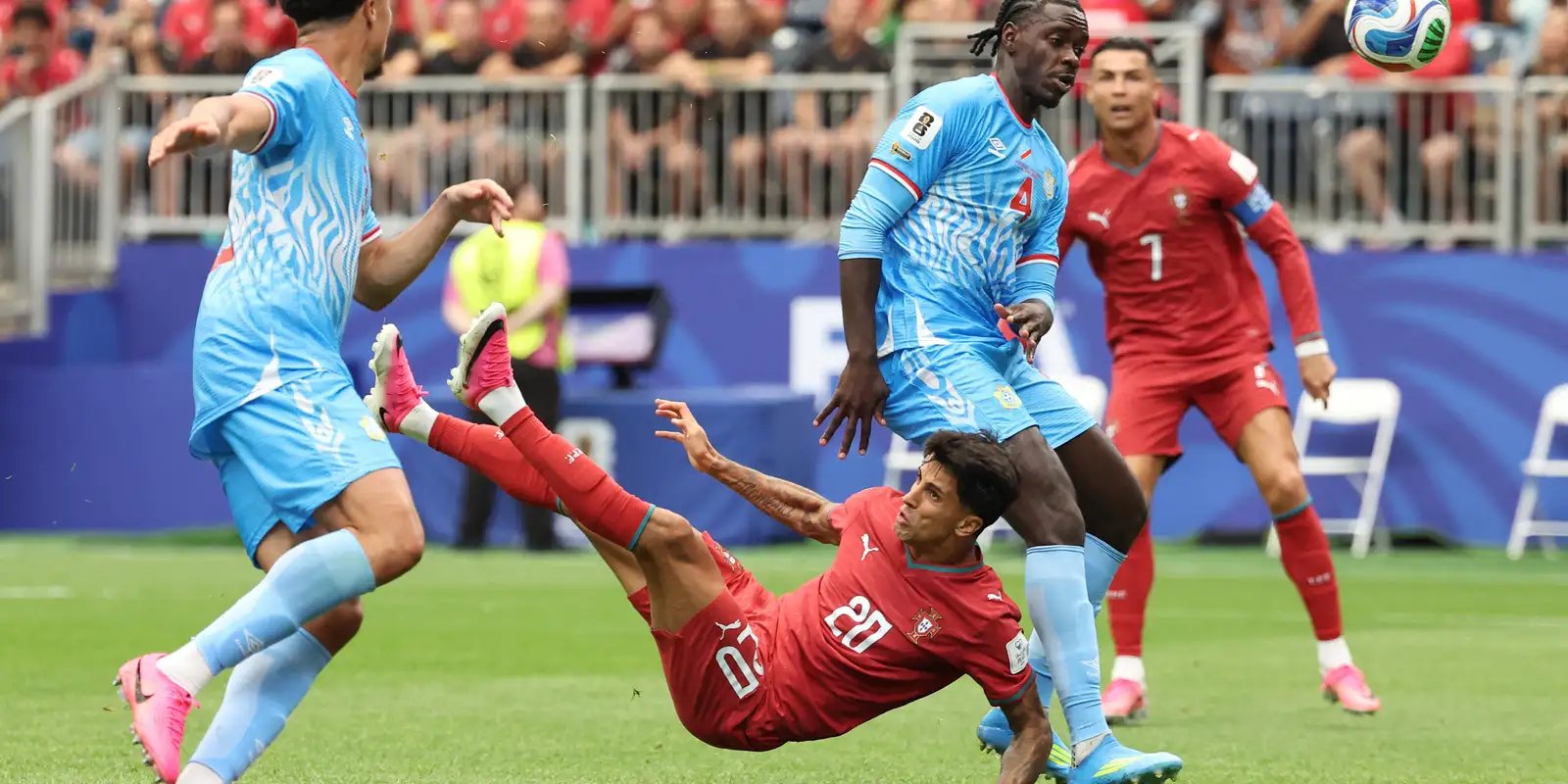 Portugal e RD Congo empatam; congoleses marcam primeiro gol em