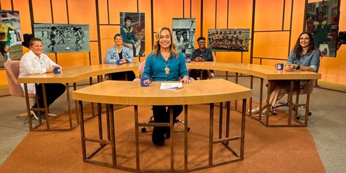 Sem Censura recebe pioneiras do futebol a um a 1