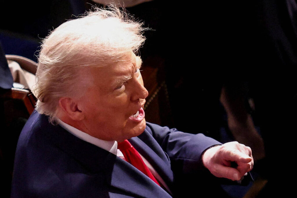 Trump ataca Senado após limite a poderes de guerra -