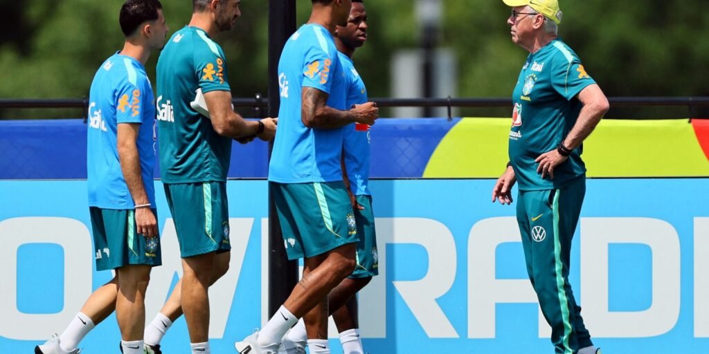 Ainda sem Raphinha, Brasil inicia preparação para as oitavas de