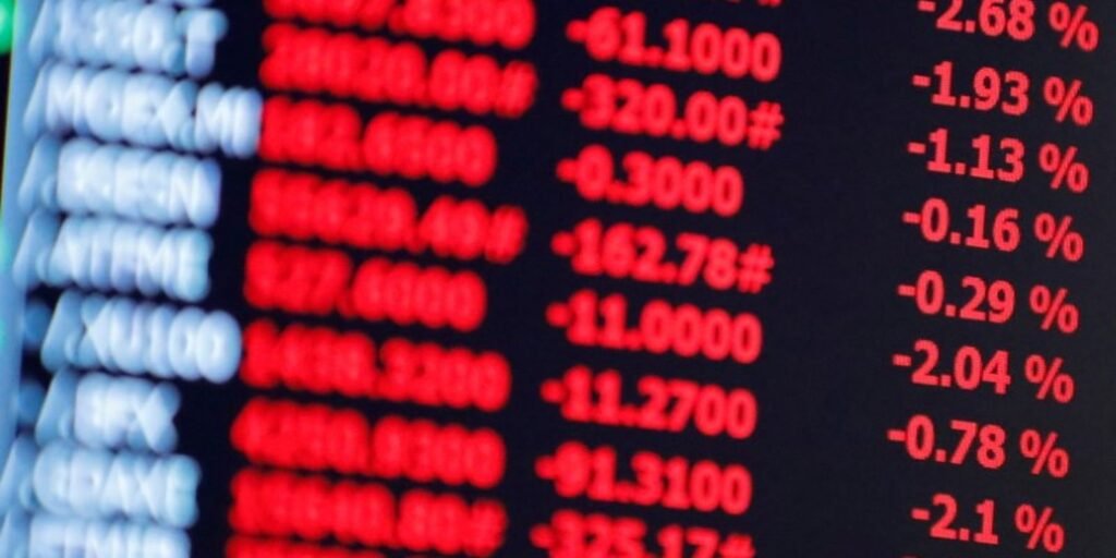 Bolsa sobe quase 3% e fecha no maior nível desde