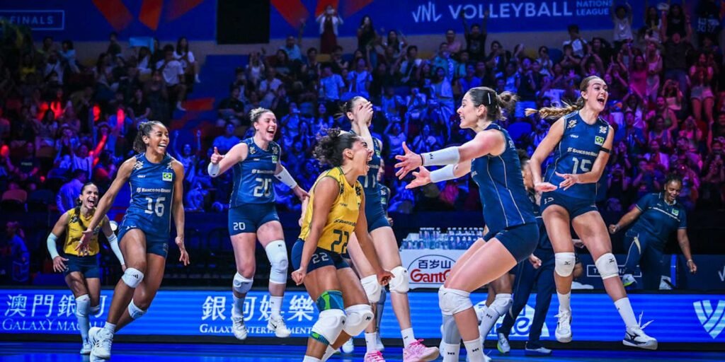 Brasil bate favorita Itália e terá Turquia na final da