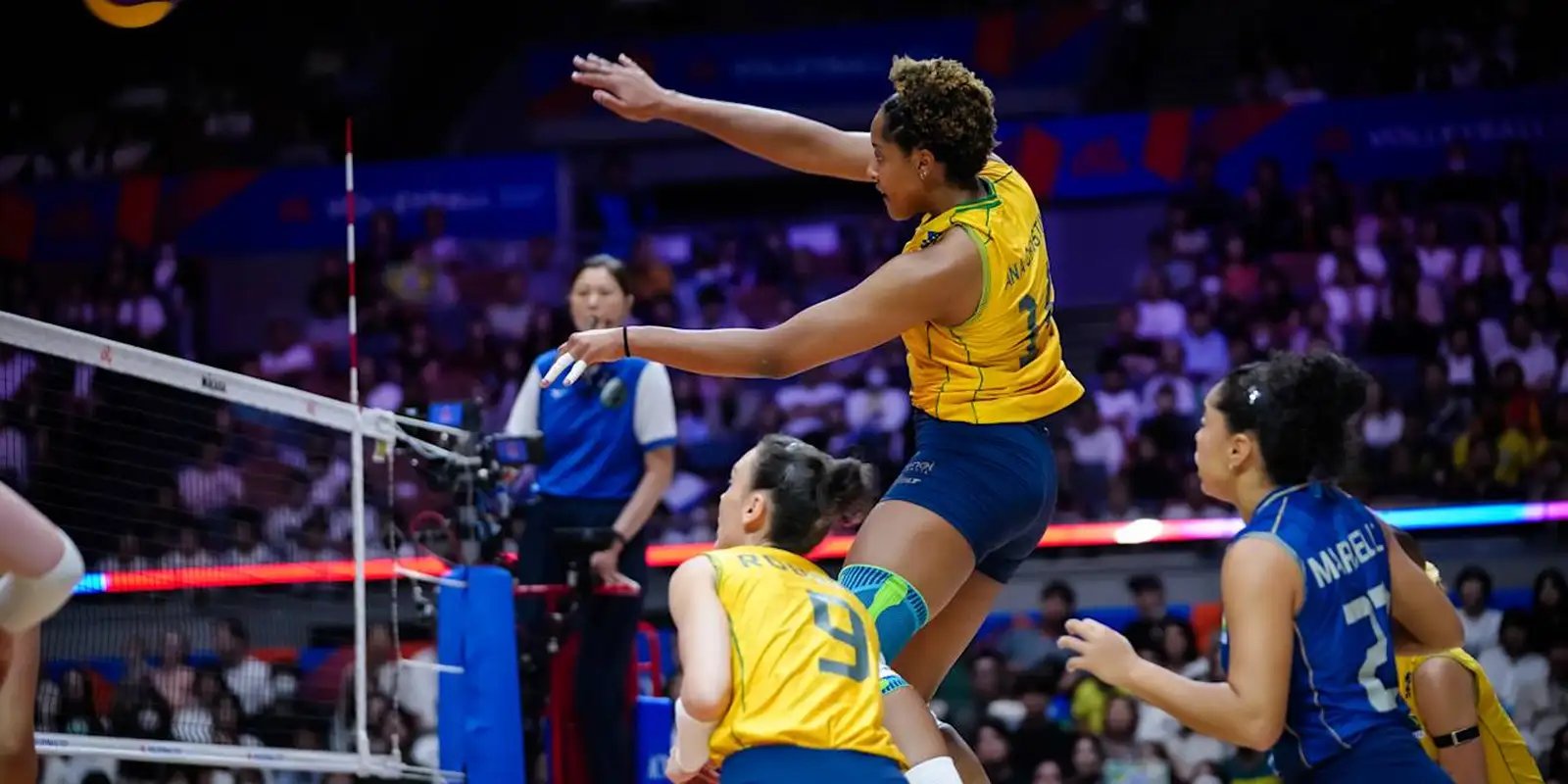 Brasil derrota Polônia e avança à fase final da Liga