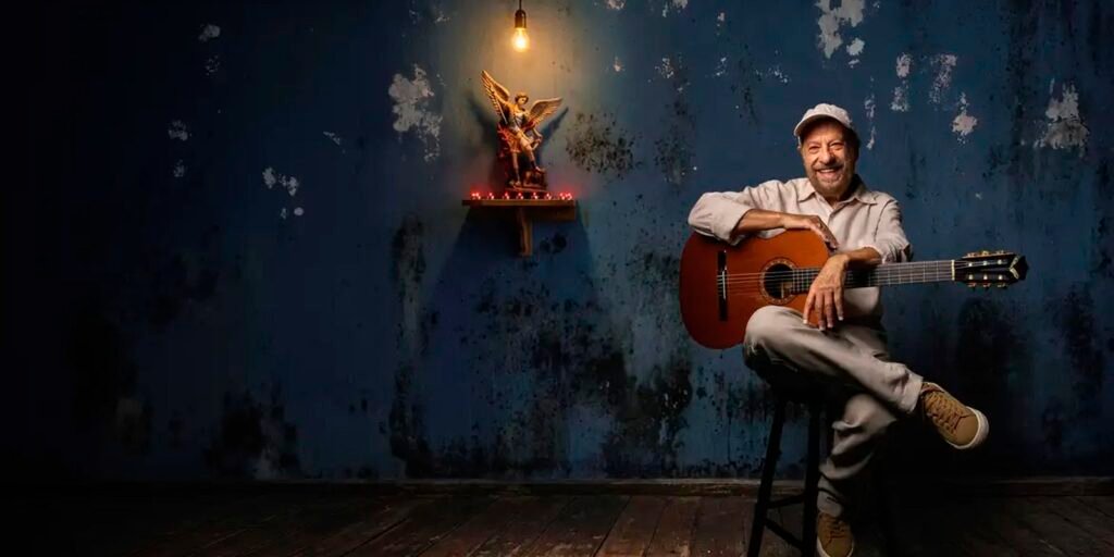 Cantor e compositor João Bosco completa 80 anos