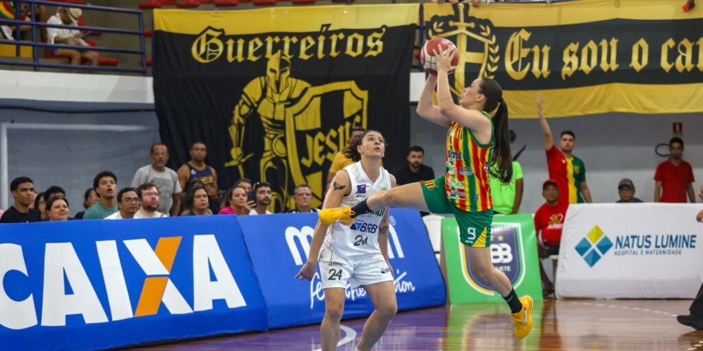 Cerrado vence e força 3º jogo contra Sampaio por vaga