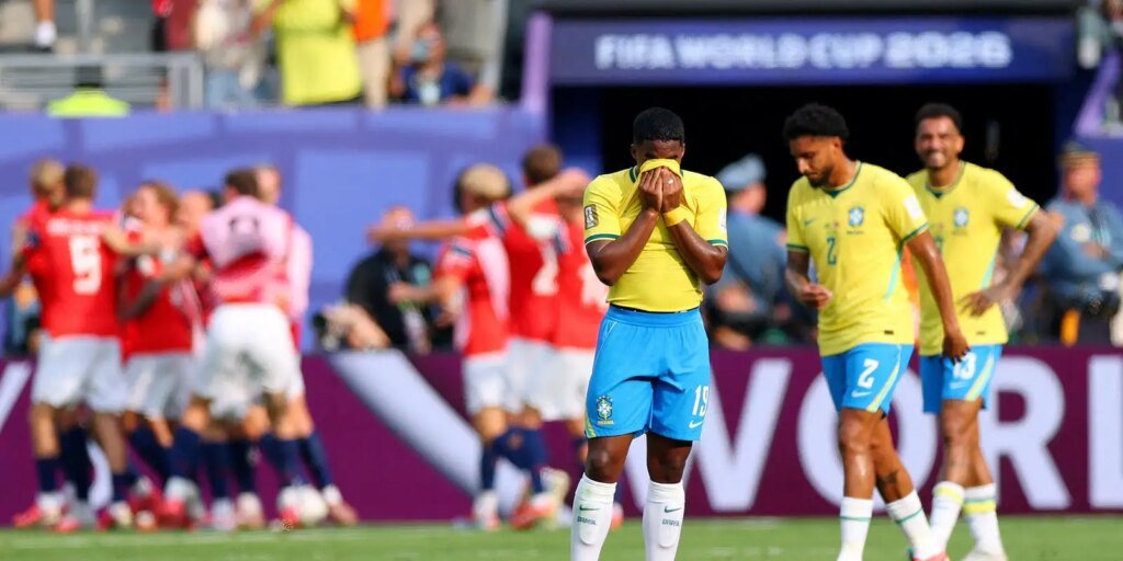 Com críticas, adeus do Brasil à Copa estampa jornais mundo