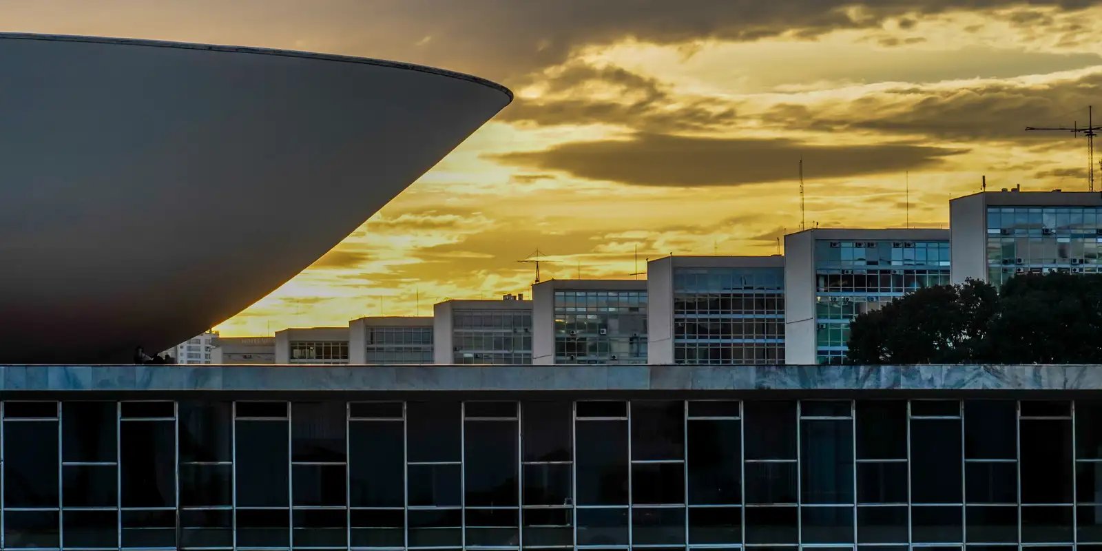 Congresso entra em recesso com projetos pendentes para o 2º