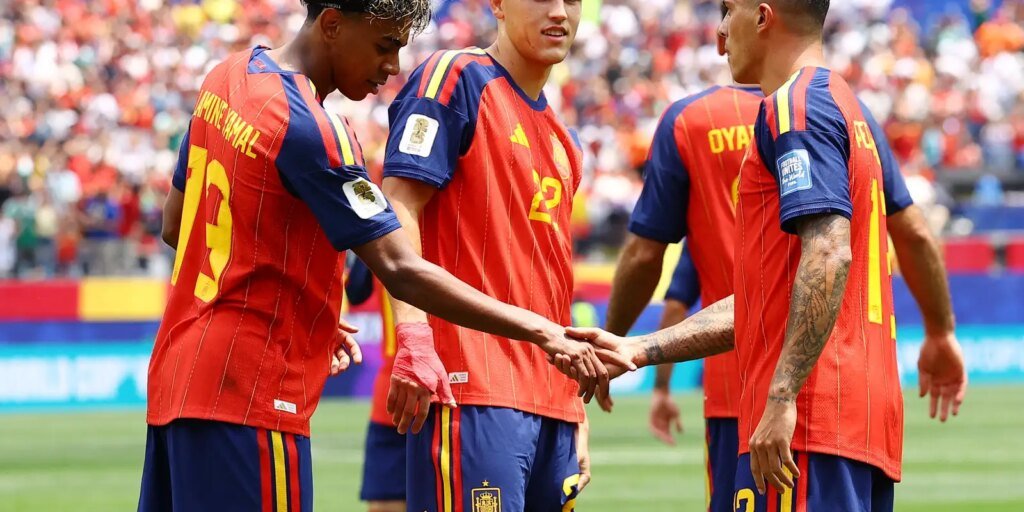 Copa do Mundo tem confronto entre Espanha e Bélgica nesta