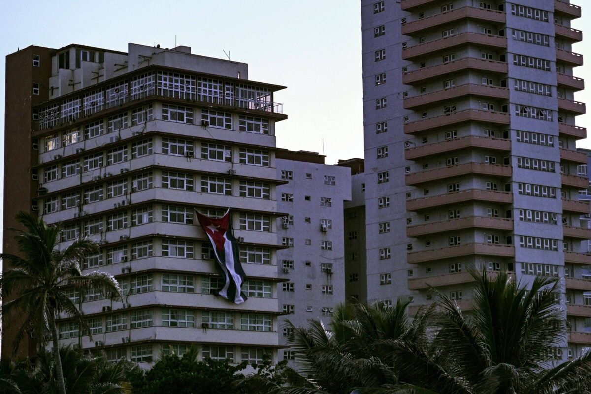 Cuba restabelece energia após terceiro apagão em dez dias -