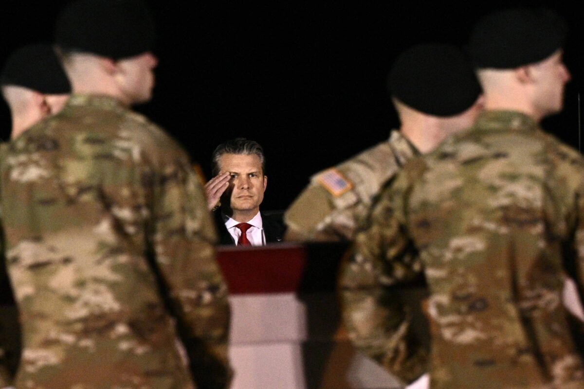 EUA fará teste obrigatório de testosterona em militares - 16/07/2026