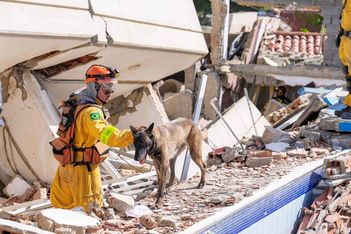 Equipe brasileira de resgate na Venezuela retorna ao país -