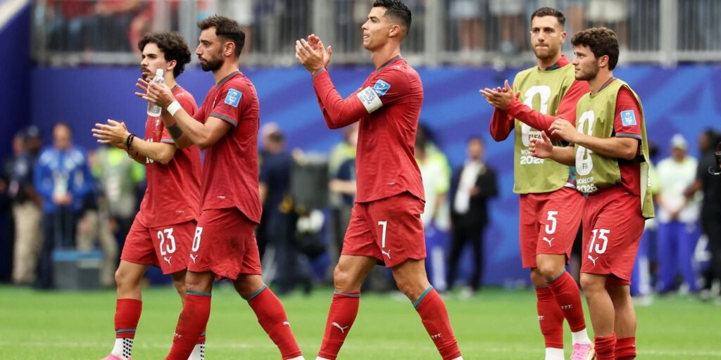 Espanha e Áustria; Portugal e Croácia; Suíça e Argélia jogam
