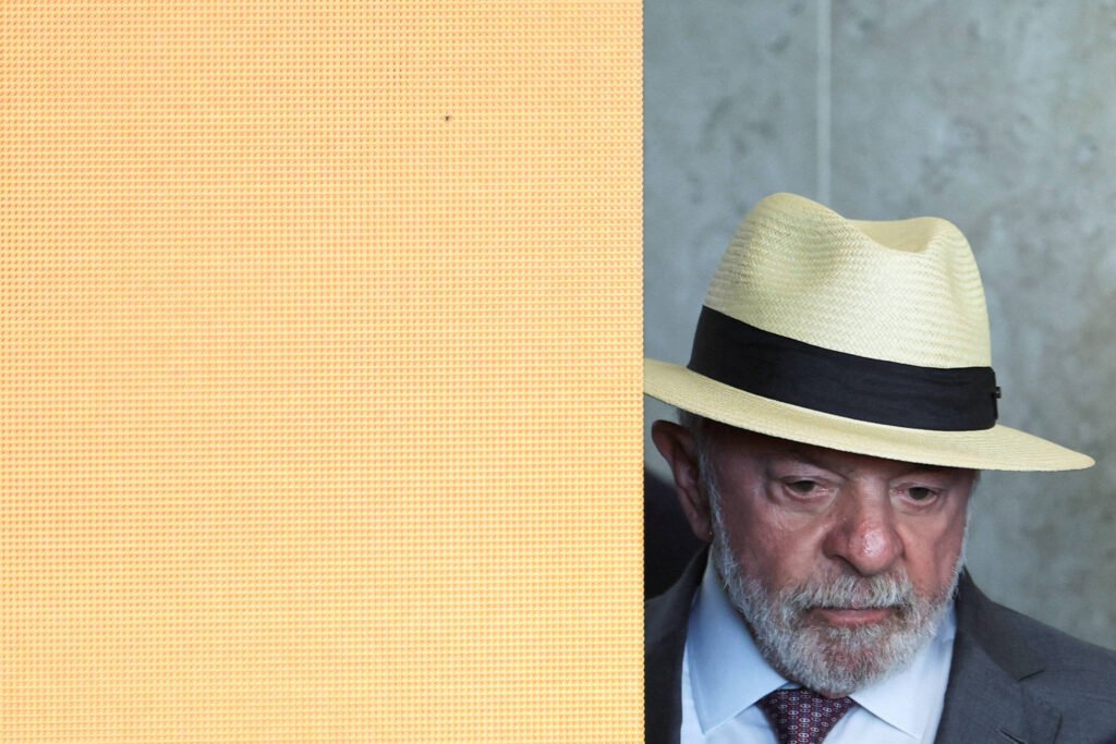 Lula não irá às posses dos presidentes de Peru e