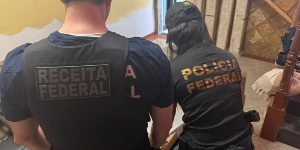 PF investiga furto de computadores e carros da Receita Federal